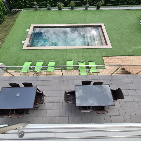 Διαμέρισμα Aranyeso Apartmanhazak No.1 Balatonalmádi