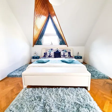 Aranyeso Apartmanhazak No.1