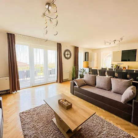 Aranyeso Apartmanhazak No.1 *