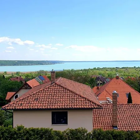 Διαμέρισμα Aranyeso Apartmanhazak No.1 Balatonalmádi