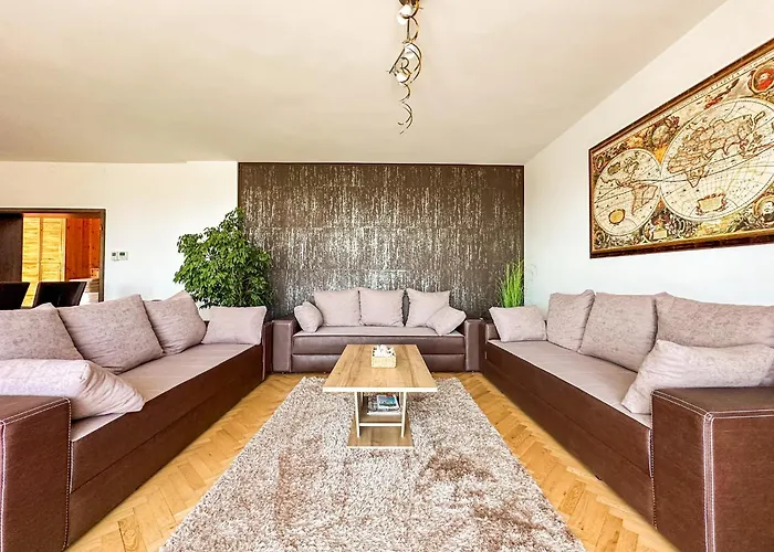 Aranyeso Apartmanhazak No.1 Апартаменты Балатональмади